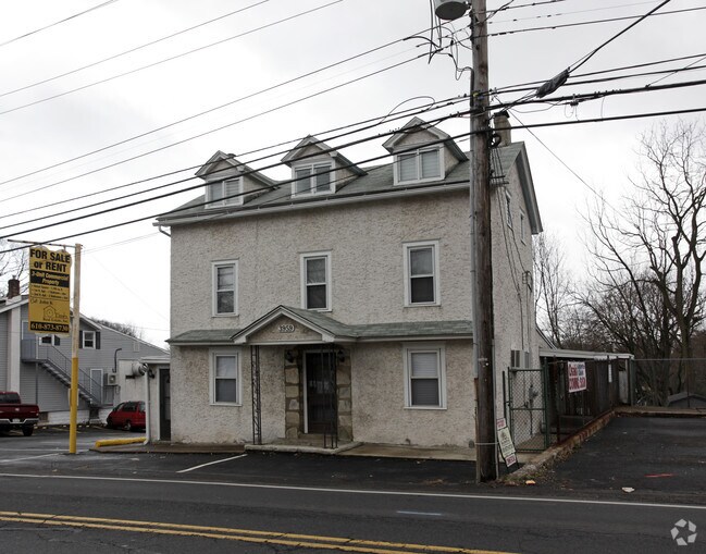 Building Photo - 3959 Brownsville Rd