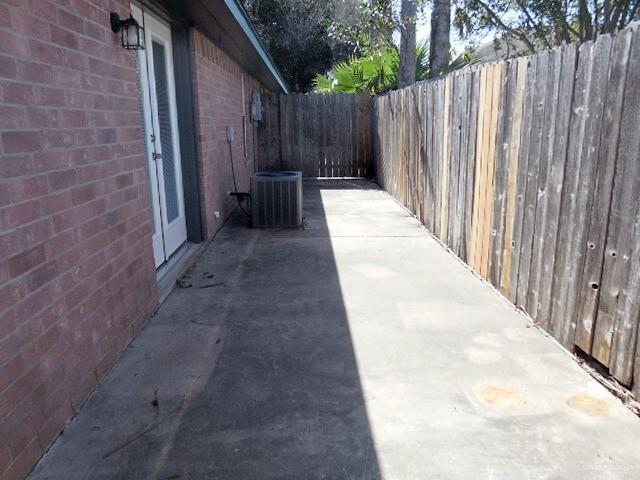 Building Photo - 800 Sandpiper Ave