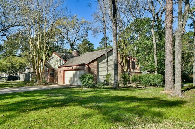 Building Photo - 15203 Carols Way Dr