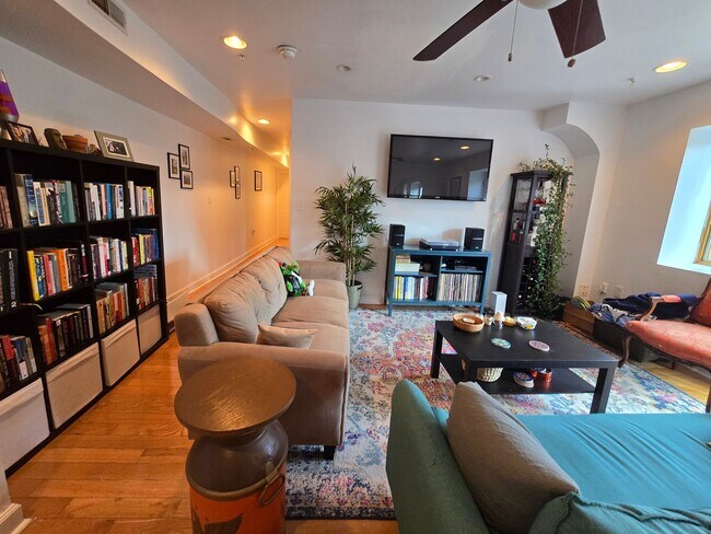 Foto del edificio - 626 S 12th St