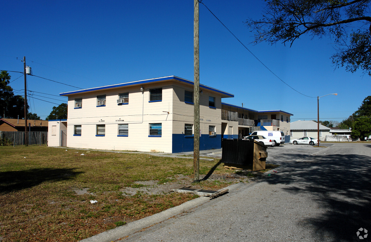 Building Photo - 1101 Upton Ct S