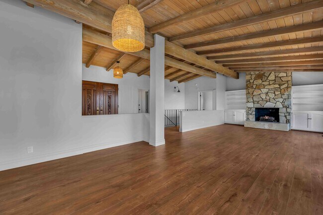 Building Photo - 6305 Via Colinita