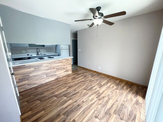 Building Photo - Adorable completely remodeled home near UC...