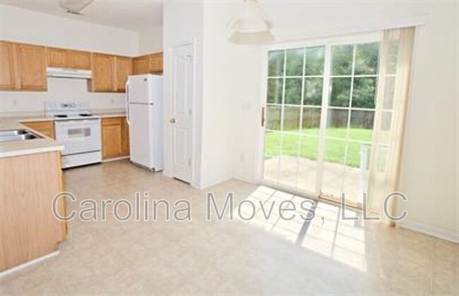 Building Photo - 107 Constantine Way