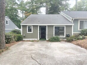 Building Photo - 839 Wimbledon Dr