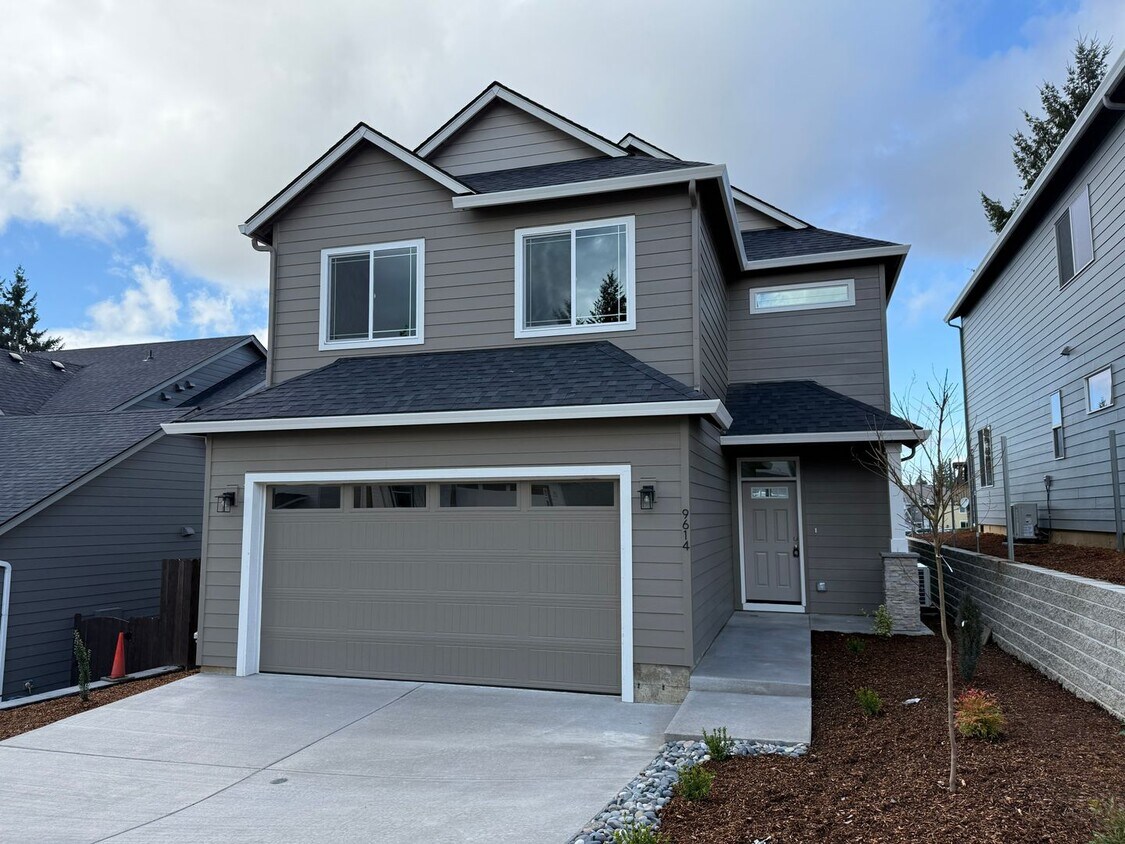 Beautiful Four Bedroom New Construction Home For Rent - Beautiful Four Bedroom New Construction Home For Rent