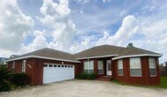 Foto principal - 3402 Hillcrest Dr