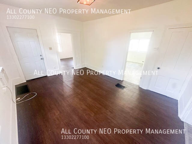 Building Photo - 680 Sumner St