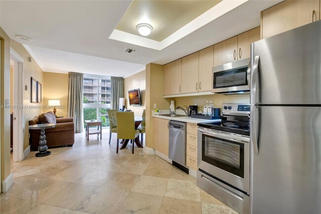 Foto del edificio - 2951 S Bayshore Dr