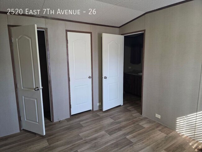 Foto del edificio - 2520 E 7th Ave