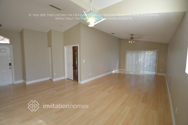 Foto del edificio - 17132 NW 11th St