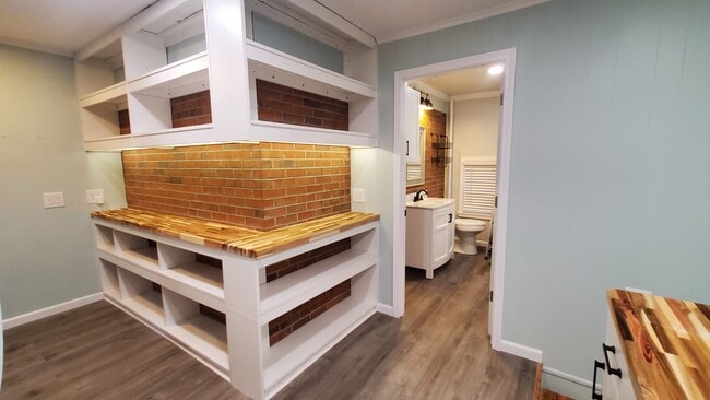 Foto del edificio - 2412 Jacqueline Cir