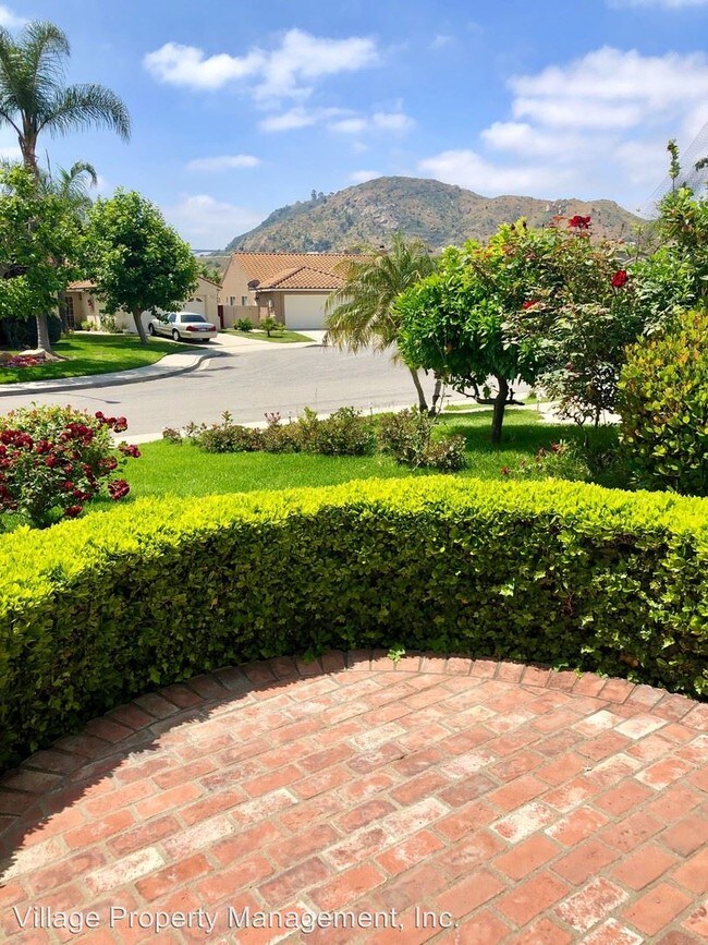 Foto del edificio - 3 br, 2 bath House - 4836 Lake Shore Place