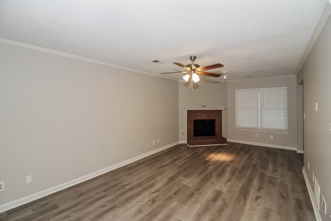 Foto del edificio - 1031 Jessa Cove