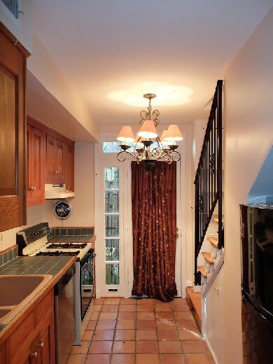 Foto del edificio - Charming 1BR townhouse in Foggy Bottom