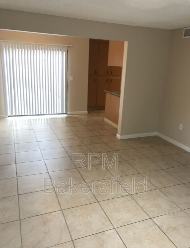 Building Photo - 4301 Tierra Verde St