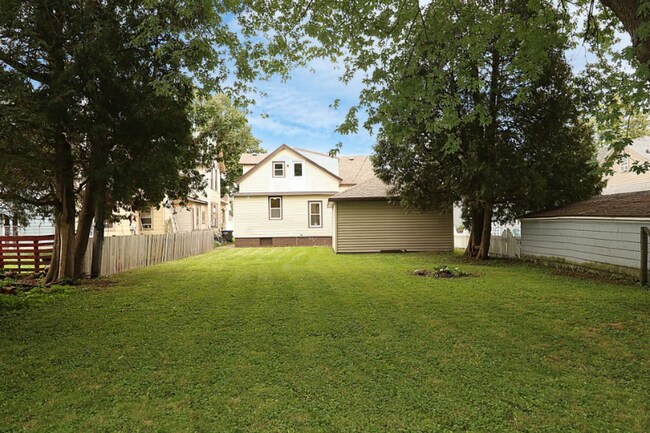 Foto del edificio - 1602 N 8th St