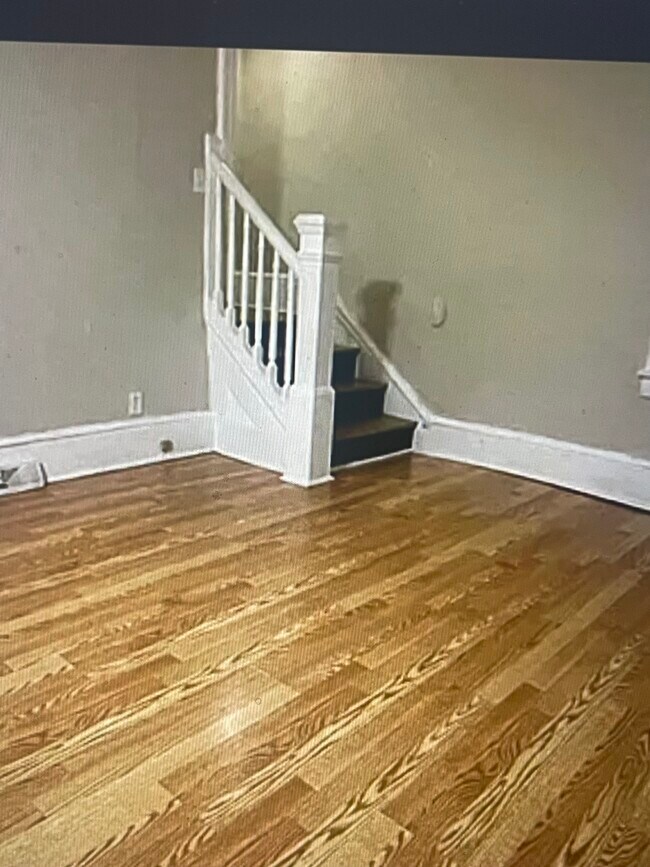 Foto del edificio - 1573 Mary St