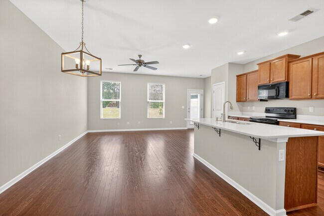 Foto del edificio - 4011 Cannonsgate Ln
