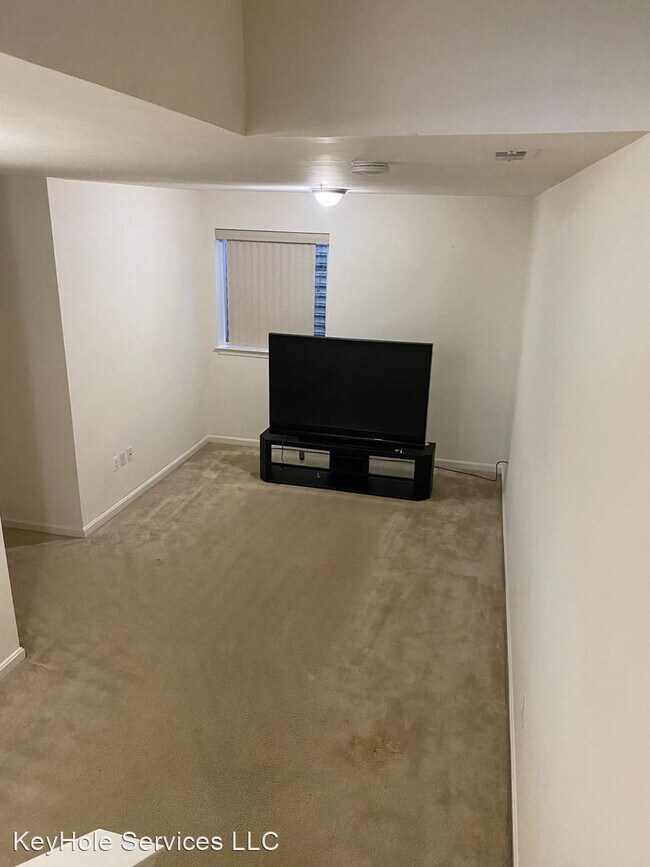 Building Photo - 3 br, 2.5 bath House - 4114 Anna Park Way