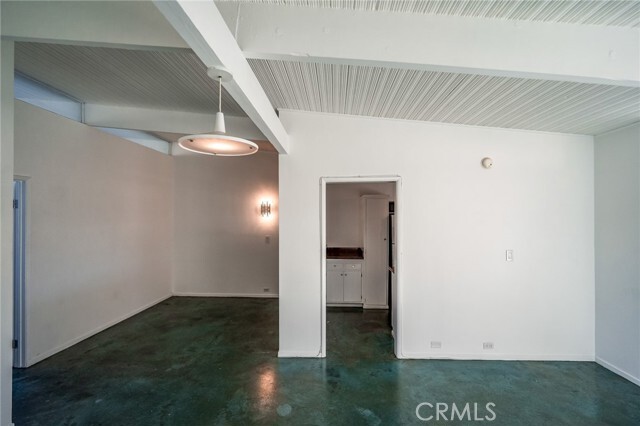 Building Photo - 1400 Hayworth Ave