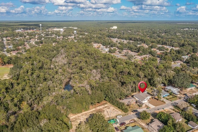 Building Photo - Updated 4 Bedroom in Niceville!