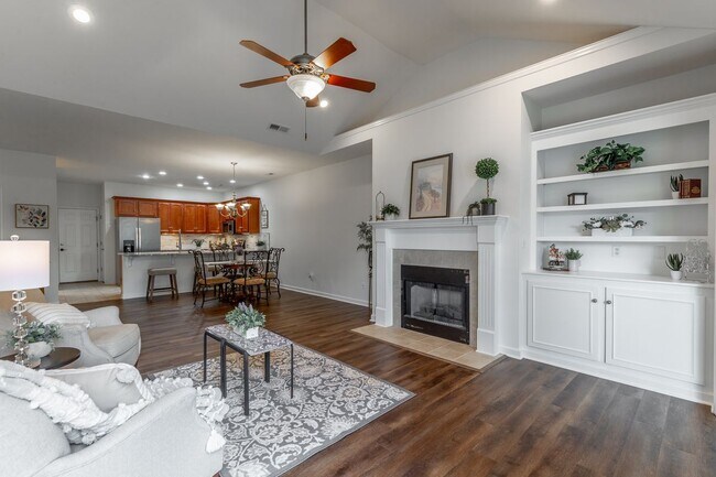 Foto del edificio - 8264 Chula Creek Rd