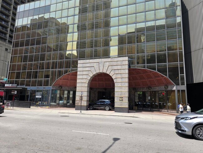 Foto del edificio - 10 E Ontario St