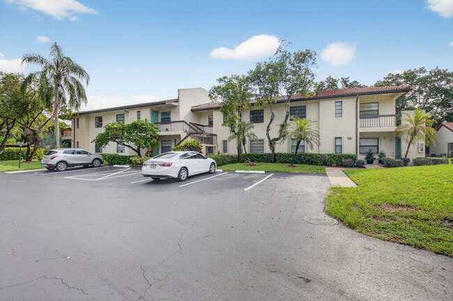 Foto del edificio - 21988 Cypress Dr