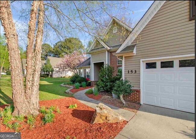 Building Photo - 153 Kingsbrook Cir