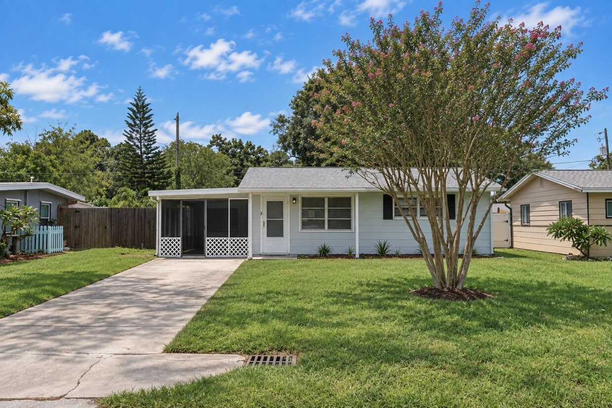 Photo - 4240 78th Way N