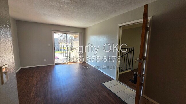 Foto del edificio - 3907 N Rockwell Ave