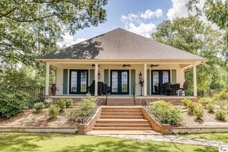 Building Photo - 237 River Oaks Dr