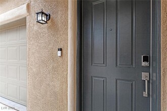 Building Photo - 802 Warwick Castle Dr