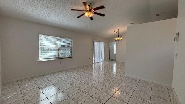 Foto del edificio - Nice looking home in Ocoee inside Sawmill community!!!