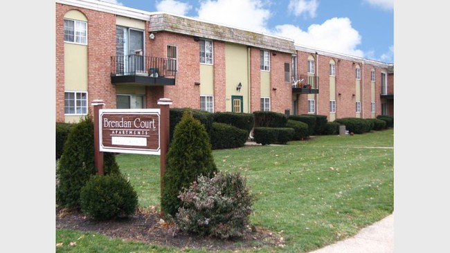 Building Photo - Brendan Court Apartments