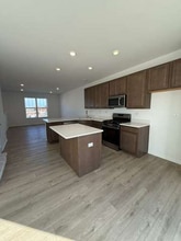 Building Photo - 25644 W Yorkshire Dr