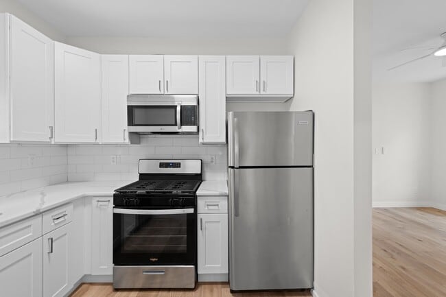 Building Photo - 3 Edison Pl