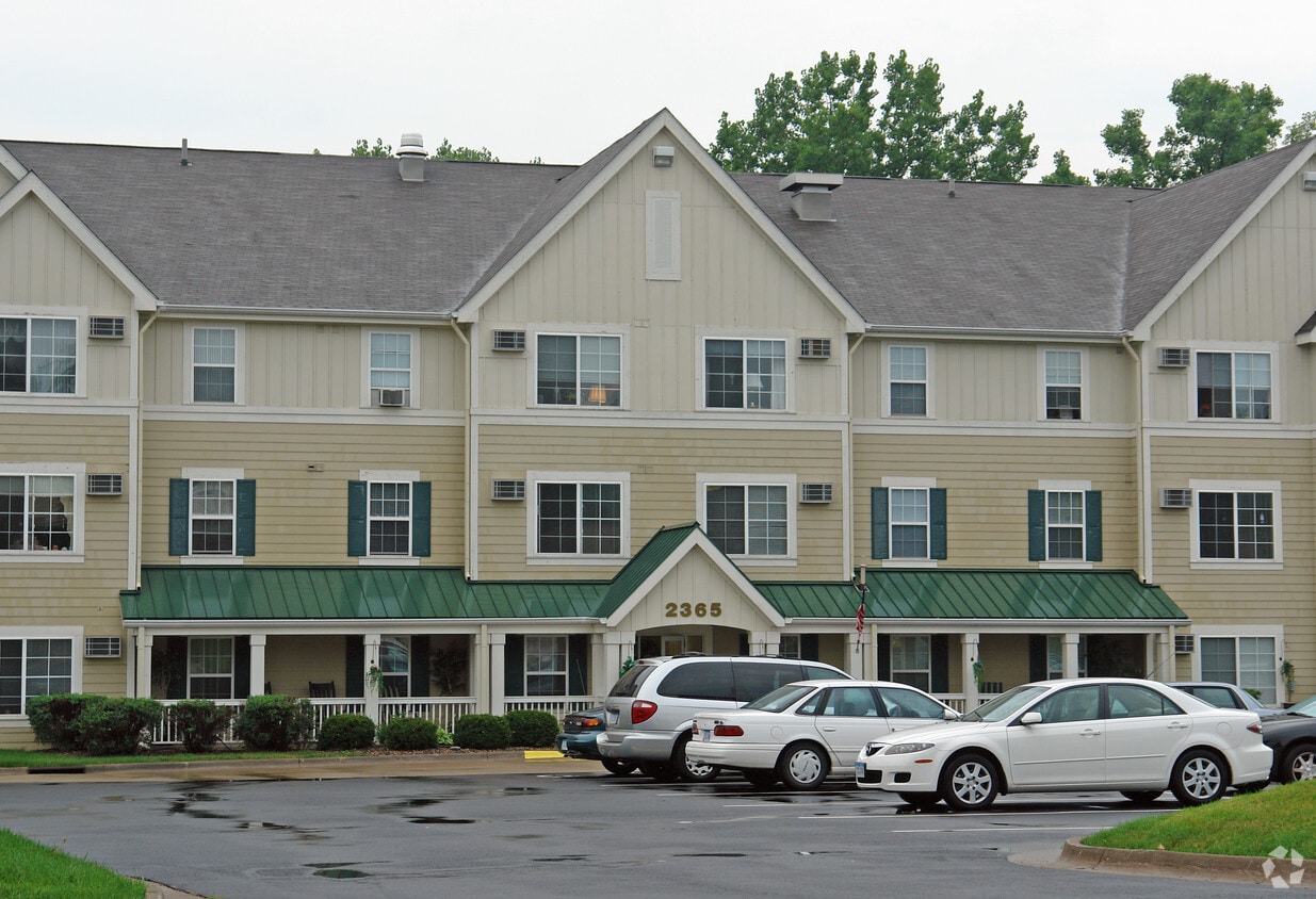 Building Photo - Cumberland House - A 55+ Community