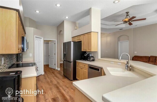 Building Photo - 4 br, 3 bath House - 1838 Canoe Drive UNIT