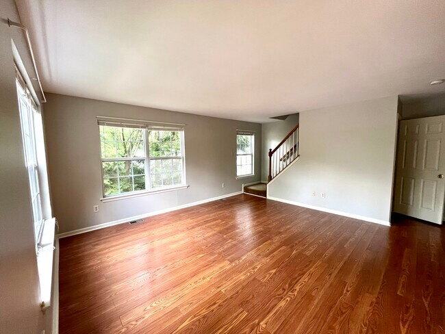 Foto del edificio - 4023 Captain Molly Cir