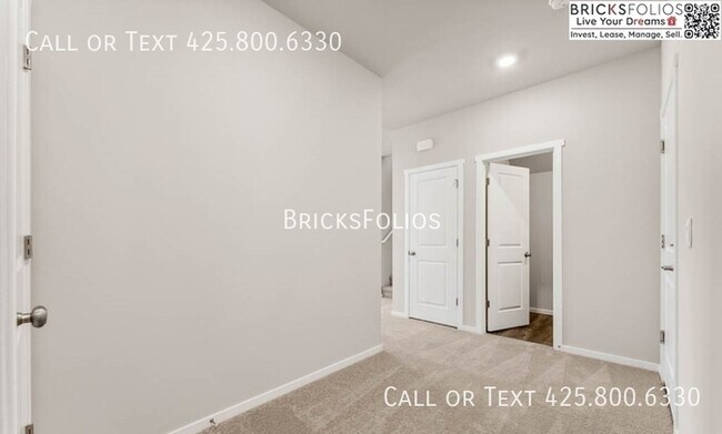 Building Photo - BRAND NEW HOME FOR RENT IN BREMERTON!