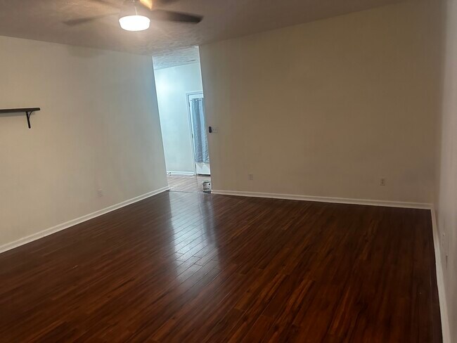 Foto del edificio - 110 Mingo Dr