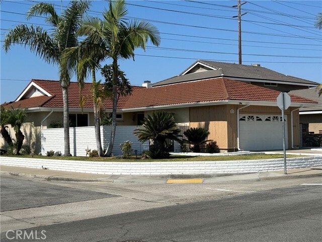 Foto del edificio - 4811 Sharon Dr