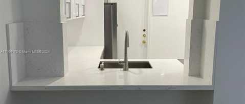 Building Photo - 1881 Middle River Dr