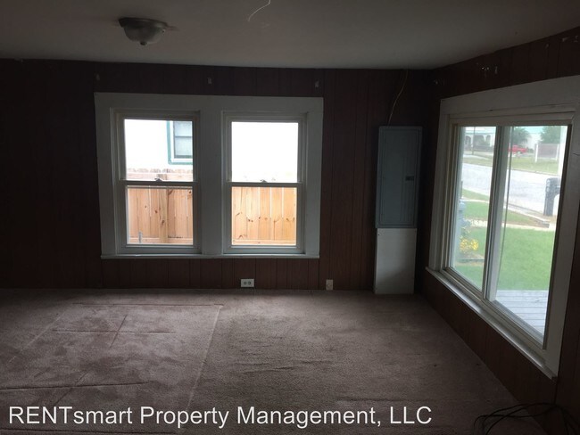Building Photo - 809 Apex Rd