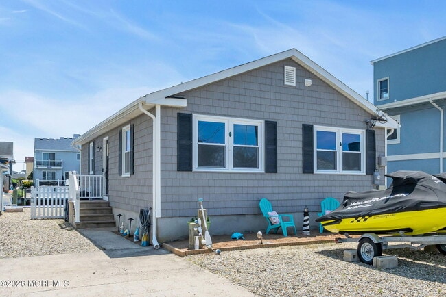 Building Photo - 53 E Coral Dr
