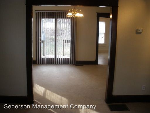 Building Photo - 4454 Rainbow Blvd