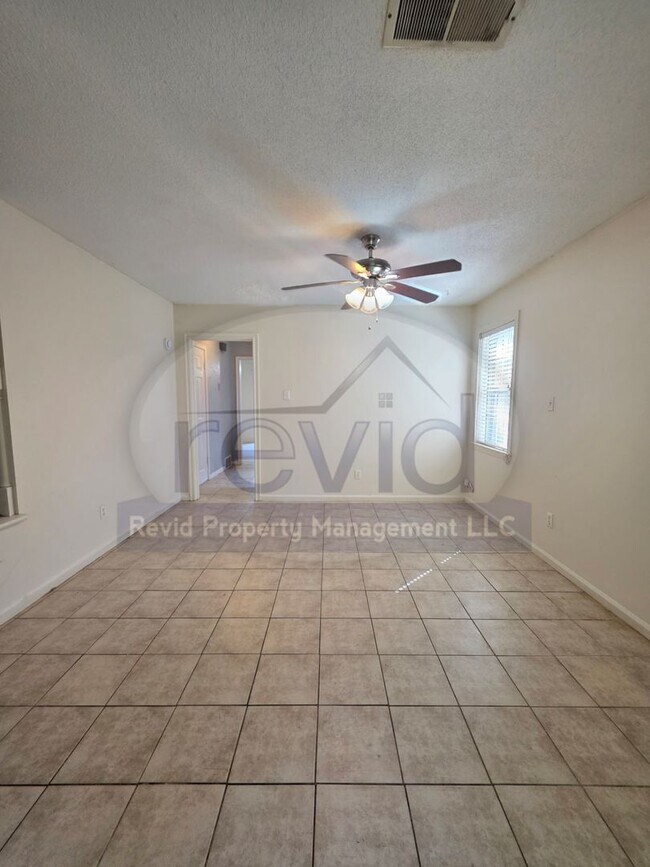 Foto del edificio - 2977 Stage Park Pl