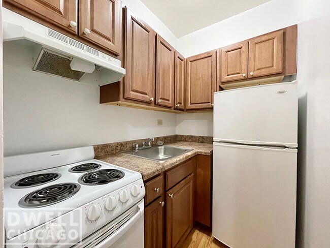 Foto del edificio - 1820 N Humboldt Blvd